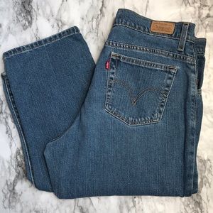 Levi’s 550 Relaxed Tapered “Mom” Jeans